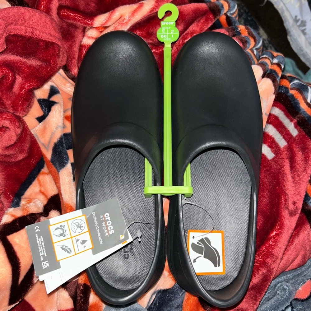 NWT CROCS size 11 Women's Neria Pro II Work Clogs